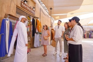 Old Dubai Historic Guided Tour: Creek, Street Food & Souks