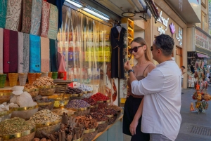 Stary Dubaj: Wycieczka z przewodnikiem Premium z jedzeniem ulicznym i przejażdżką Abrą