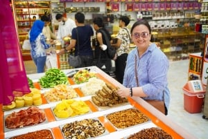 Stary Dubaj: Wycieczka z przewodnikiem Premium z jedzeniem ulicznym i przejażdżką Abrą