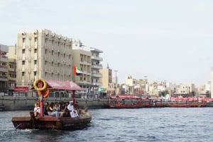 La vecchia Dubai: Tour a piedi con giro in barca, souk e musei