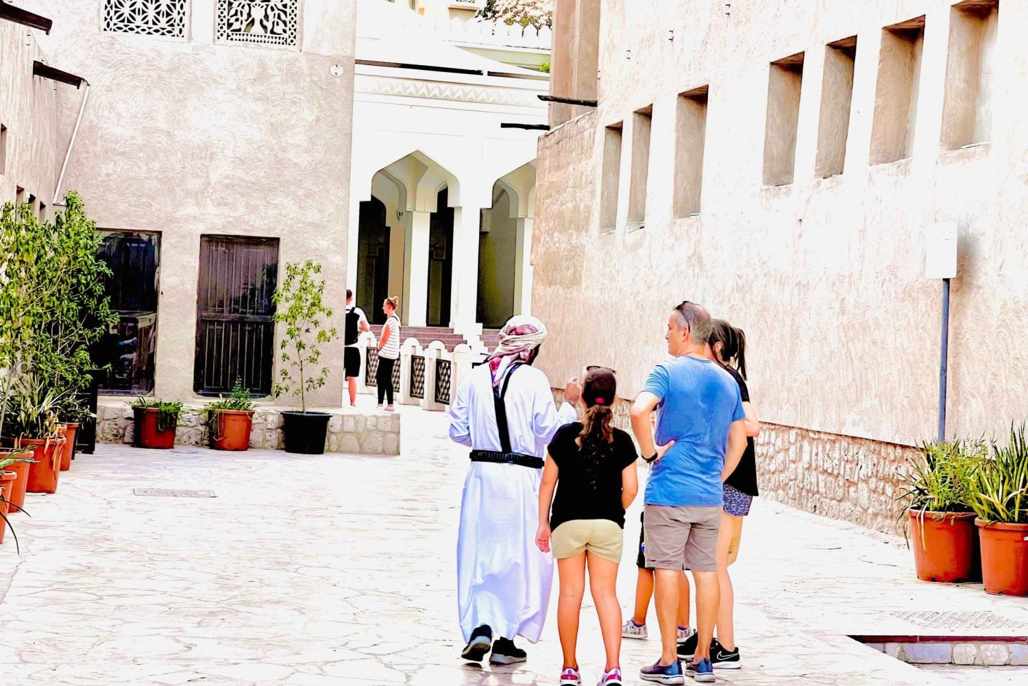 OLD DUBAI: Promenad med en lokalinvånare, marknader och street food