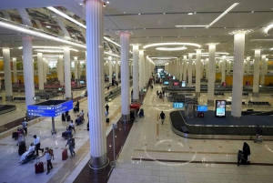 Transfer aeroportuale di sola andata da/per l'aeroporto e gli hotel di Dubai