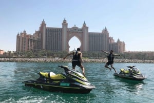 Dubai: Geführte Jet-Ski-Tour zur Palm Jumeirah