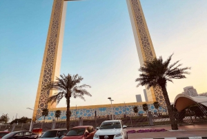 Tour panoramico della città di Dubai in SUV