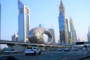 Premium sightseeingtour door Dubai in SUV