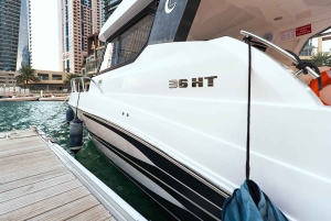 Barco privado en Dubái: 36 pies
