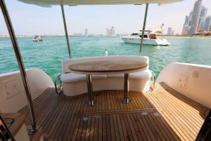 Dubai: Aluguel de iate de luxo de 50 pés com bebidas não alcoólicas