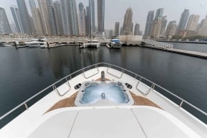 3hr Yacht Tour in Palm Jumeirah with FREE Seabob Ride(30min)