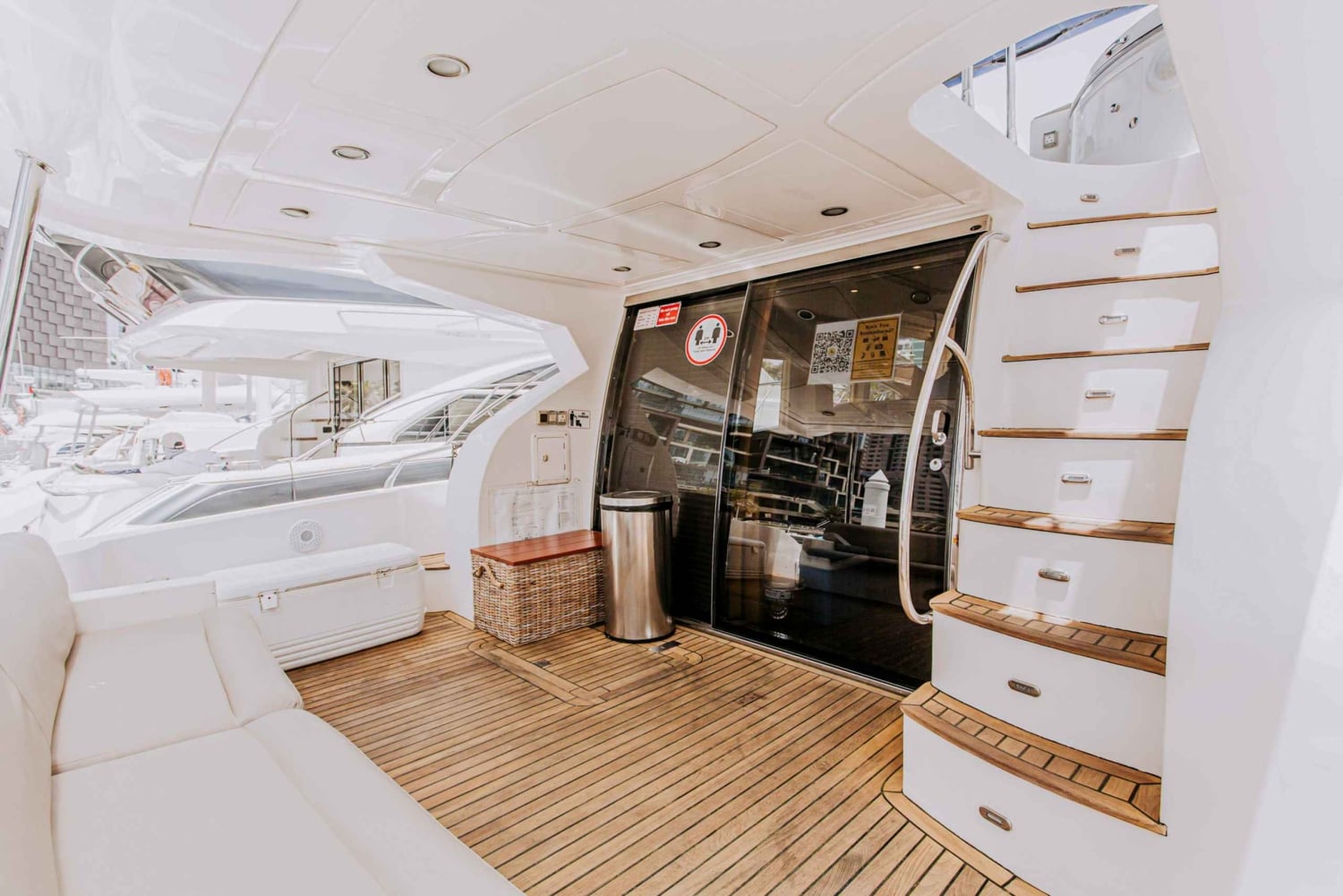 Private Yacht Dubai: 56 Fuß