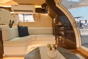 Privétour met jacht met uitzicht op de jachthaven, JBR, Atlantis en Palm