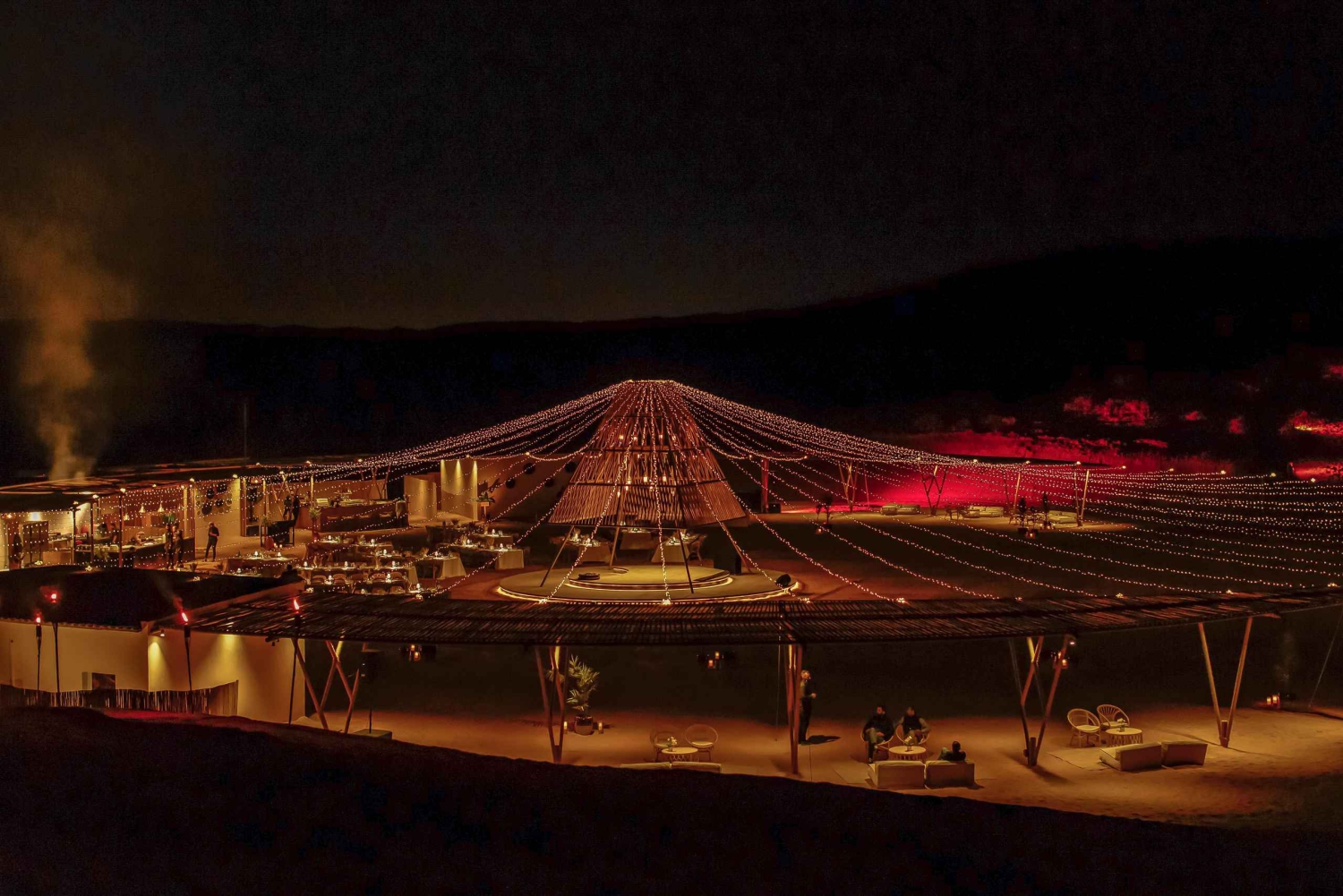 Ras Al Khaimah: Sunset, Dinner, Shows at Wadi Nature Reserve