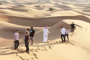 Ørkensafari med røde klitter, quad bike, sandboarding og kamelridning