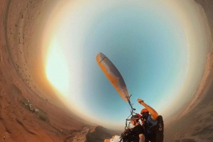 Sharjah: Tandem Paragliding Experience