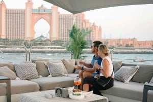 Dubai: Sunseeker Superyacht VIP Dinner, Drinks & Live DJ