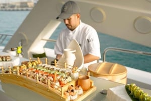 Dubai: Sunseeker Superyacht VIP Dinner, Drinks & Live DJ
