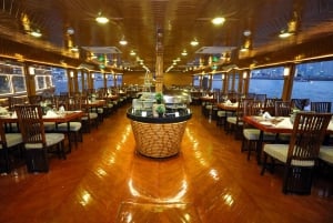Traditionelt dhow-cruise i Dubai Marina