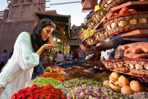 Dubai: Traditional and Modern Tour with Burj Khalifa Ticket