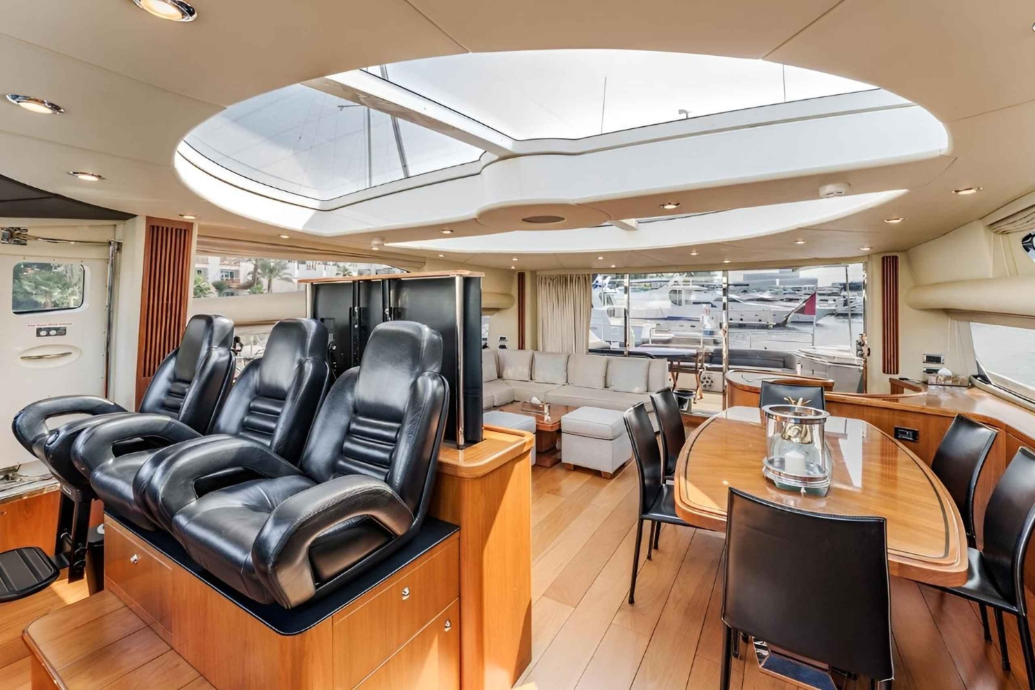 Ultra luxo 2 horas Privado Iate Sunseeker de 84 pés