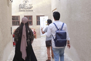 Vandringstur i Dubai. Souks, museer, testing av lokal mat