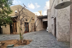 Visite pied à pied dans le vieux Dubaï avec des locaux