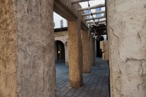 Visite pied à pied dans le vieux Dubaï avec des locaux