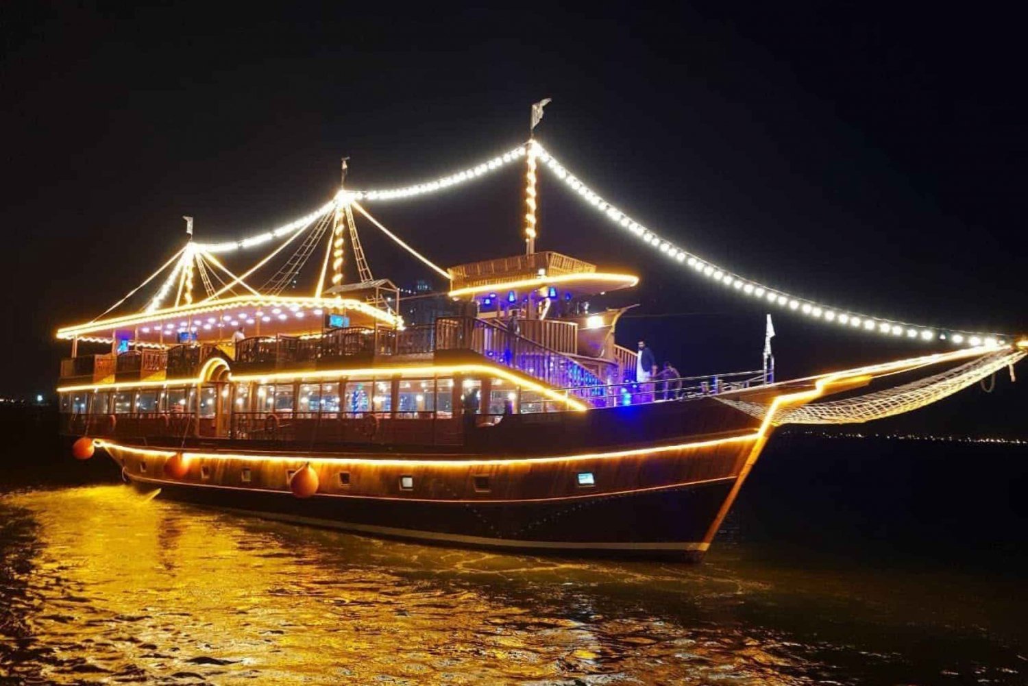 World Largest Dubai Dhow Cruise