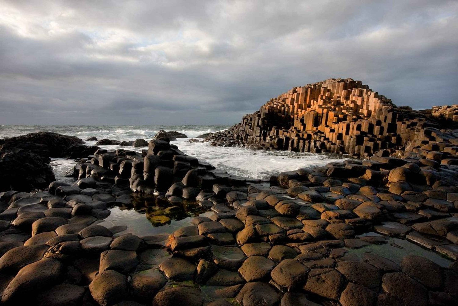 Belfast and Giant's Causeway: 2-Day Guided Tour