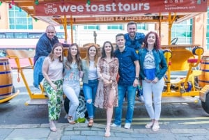 Belfast: Visita o centro da cidade de bicicleta com cerveja