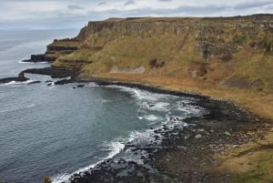 Belfast e Giant's Causeway: excursão de trem de 2 dias saindo de Dublin