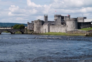 Cliffs of Moher and Blarney 2-Day Tour from Dublin