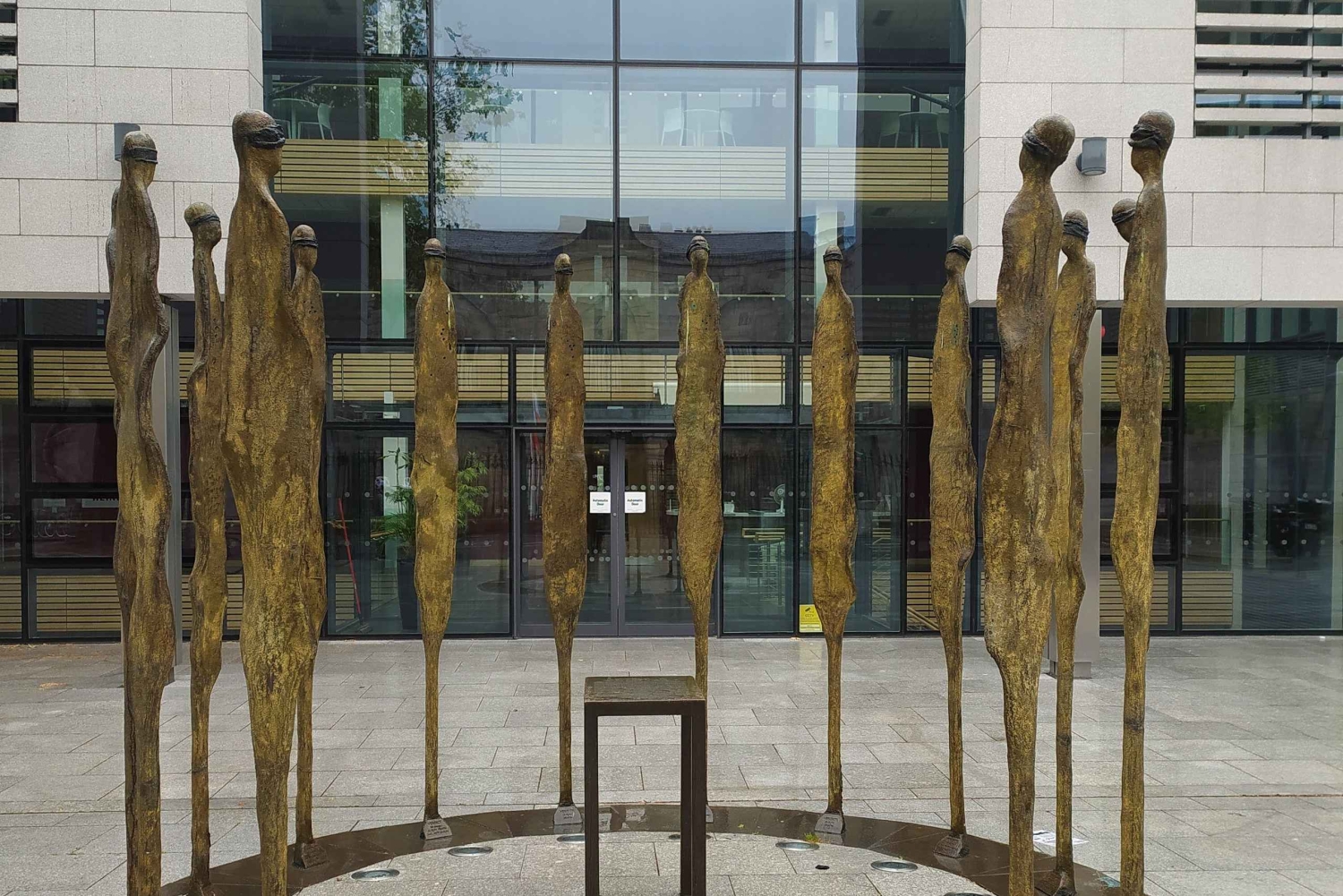 Dublin: 3-Hour 'Stories and Sights' Guided Bike Tour