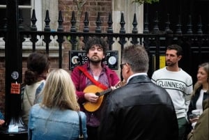 Dublin: Wycieczka piesza z muzyką irlandzką i występem na żywo