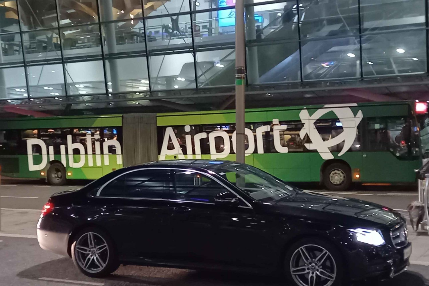 Service de voiture privée de première classe de l'aéroport de Dublin à Galway