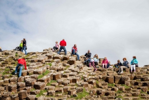 Dublin: Giant's Causeway & Belfast (Titanic or Black Taxi)