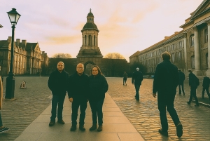 Dublin: Kellin kirja ja vanhankaupungin kierros viskimaistajaisilla