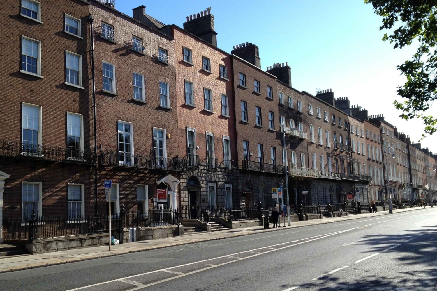 Luxuriöse Tagestour durch Dublin, entlang der Küste und in die Wicklow Mountains