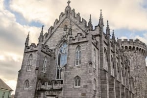 Dublin: City Highlights Self-guided Walking Tour