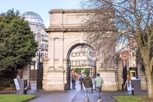 Dublin: City Highlights Self-guided Walking Tour