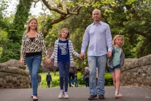 Dublin: Family Photoshoot with Edited Photos