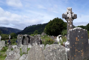 Dublin: Full-Day Wicklow Mountains Tour w/ Glendalough Visit