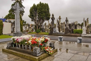 Dublin Glasnevinin kansallinen hautausmaa Audio Tour kuljetuksineen
