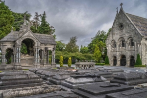 Dublin Glasnevinin kansallinen hautausmaa Audio Tour kuljetuksineen