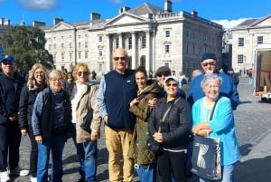 Dublin: Guinness Storehouse, Book of Kells og Molly Malone