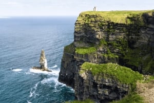 Dublin: Hop-on-hop-off-bustour met Cliffs of Moher Tour
