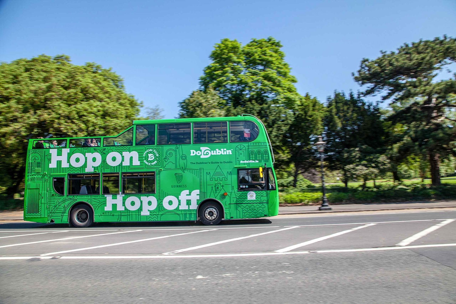 Dublin: Hop-On/Hop-Off-Tour mit deutschem Live-Kommentar