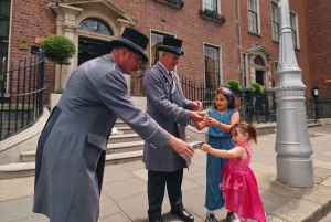 Dublin: Hop-On/Hop-Off-Tour mit deutschem Live-Kommentar