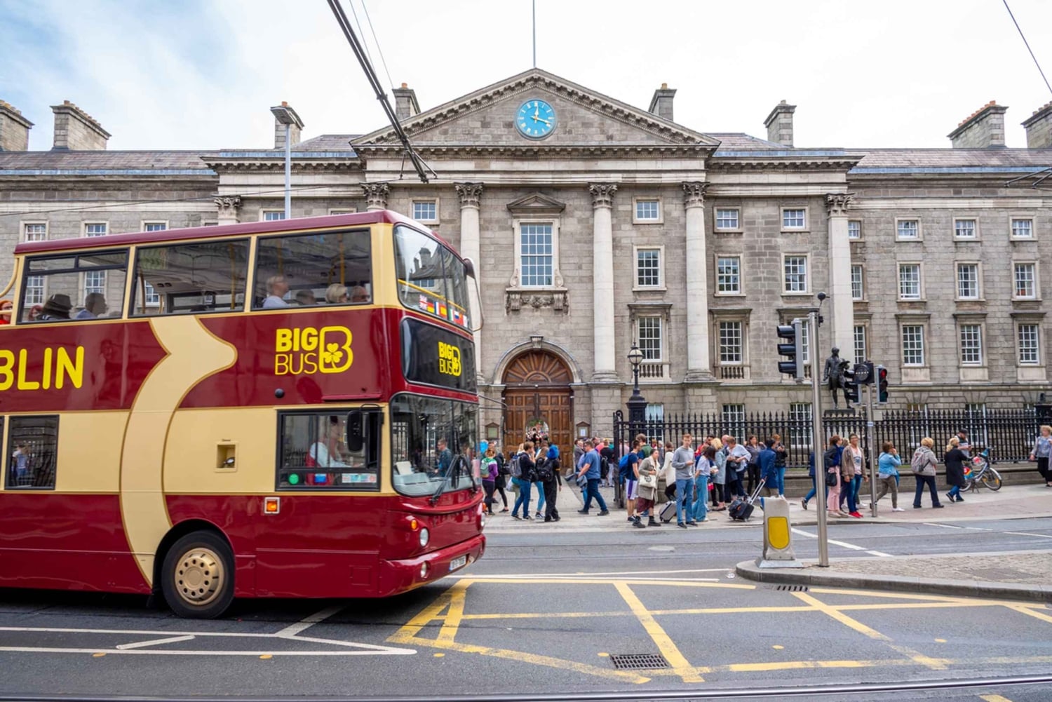 Dublin: Jameson Whiskey Destillery & Hop-on Hop-off Bus Tour