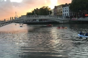 Dublin: Musik unter den Brücken Kajaktour