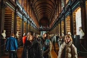 Dublin: Trinity College, Castle, Guinness und Whiskey Tour