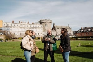 Dublin: Trinity College, Castle, Guinness og Whiskey Tour